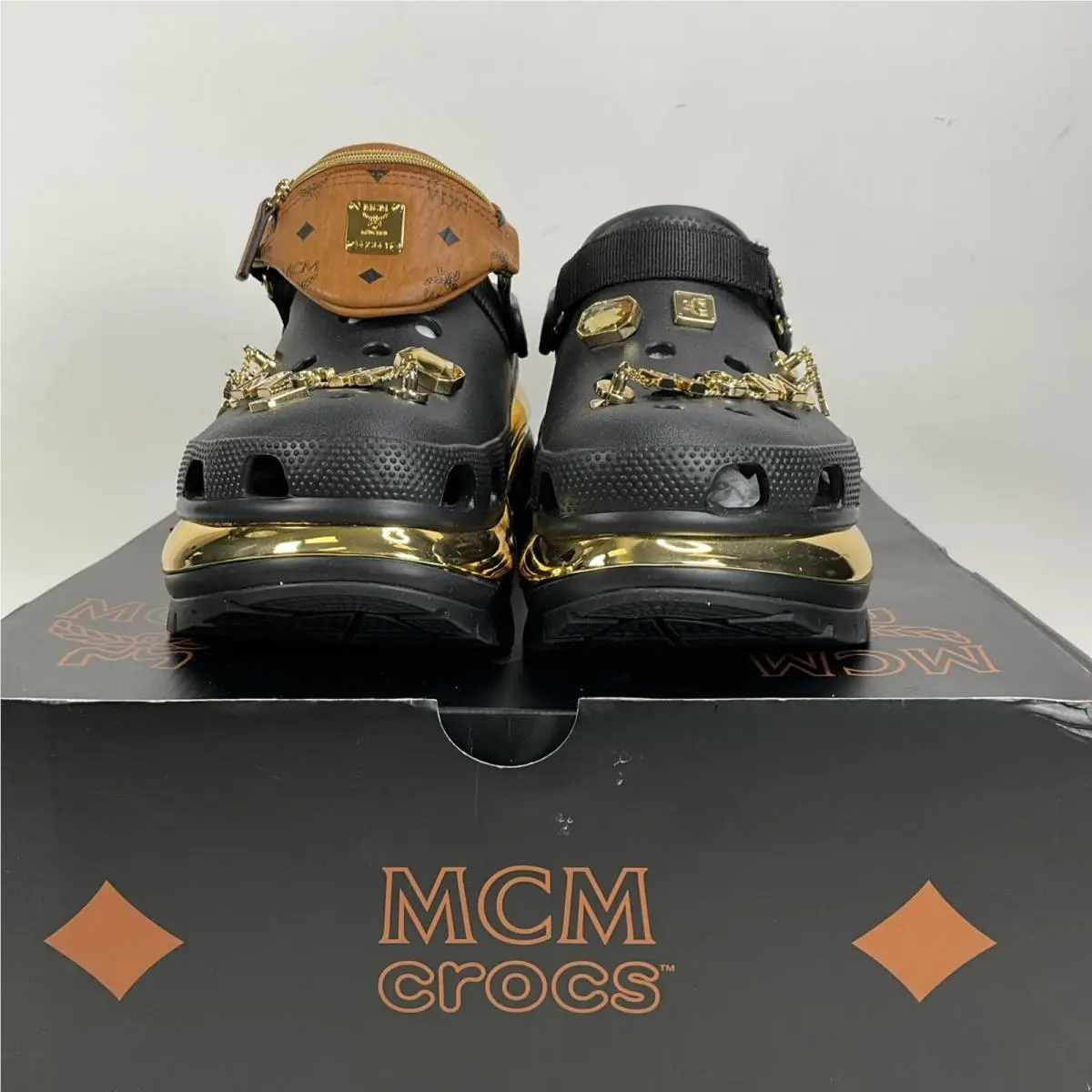 Crocs shoes - mcm x crocs crush - mcm crush - 209357-001 - Black (UPC: 196265104185) 1