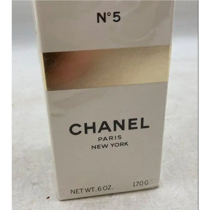 Chanel No 5 Talc Perfumed Bath Powder 6 oz