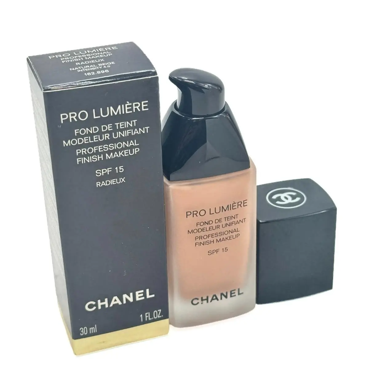 Chanel Pro Lumiere Professional Finish Makeup Spf 15 Radieux Fullsize Rare