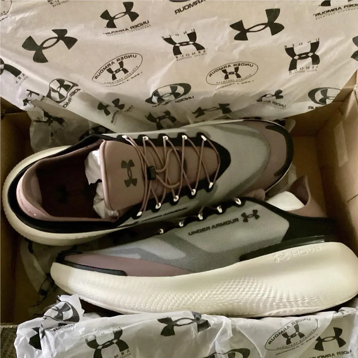 Under Armour shoes - UA Nova SlipSpeed - Nova SlipSpeed - 6006062-256 - Taupe Stone Black 1