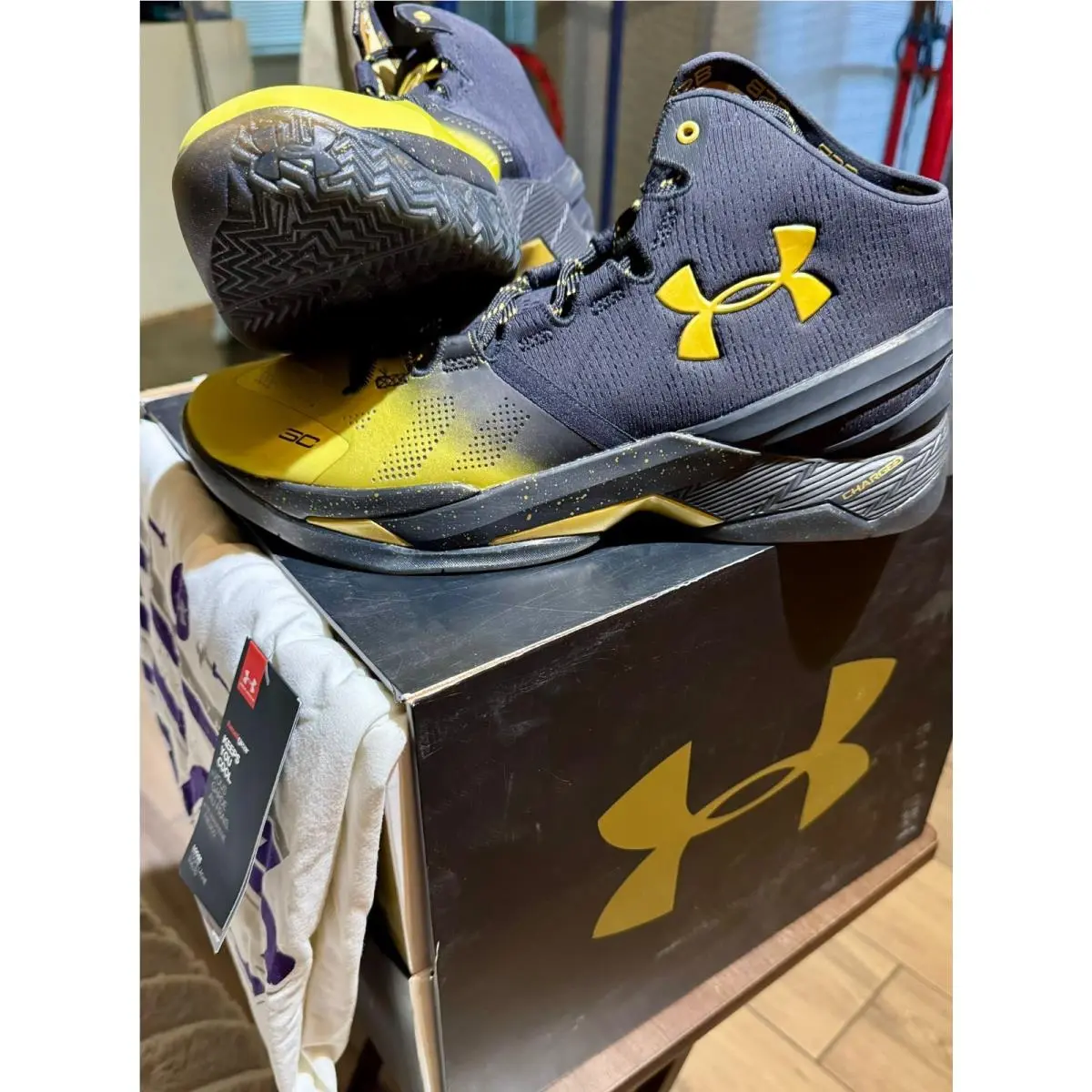 Under Armour shoes - Under Armour Curry 2 - Curry - Multi-Color (UPC: 190496187320) 3