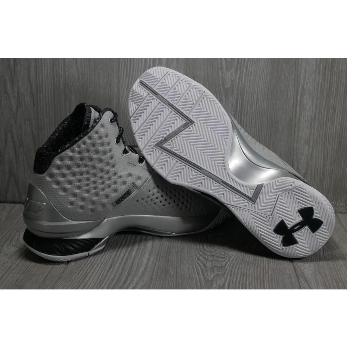 Under Armour shoes - 3026279100 - 3026279-100 - Gray 4