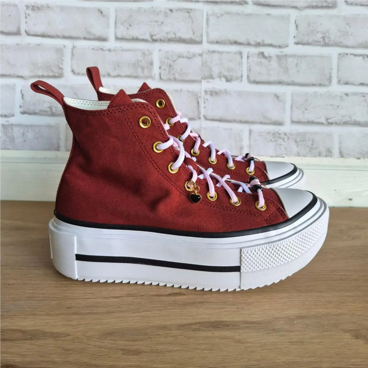 Converse shoes - Converse Chuck Taylor All Star - A17214C - Red (UPC: 194435740720) 0