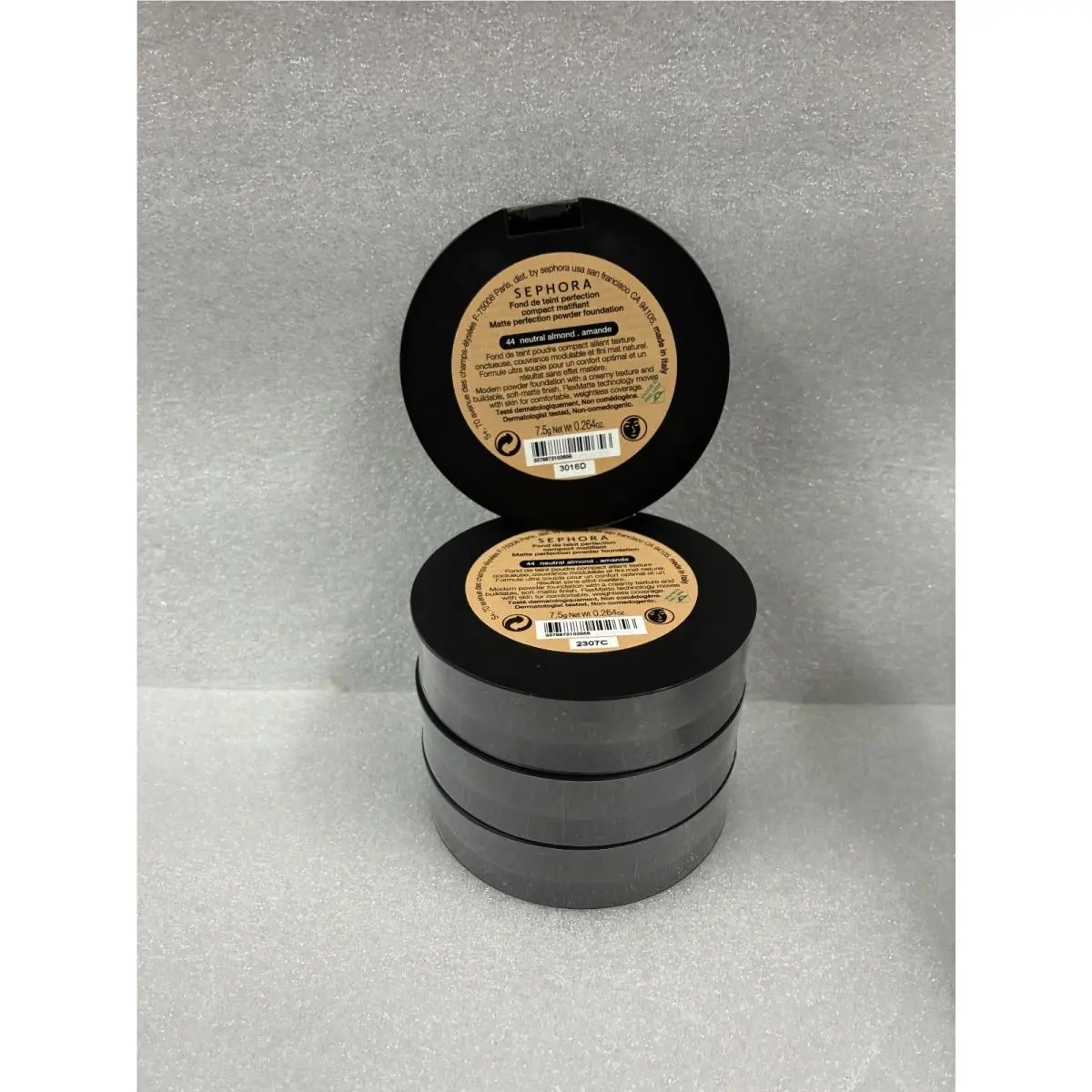 X4  Matte Perfection Powder Foundation 44 Neutral Almond Full 7.5g by Sephora