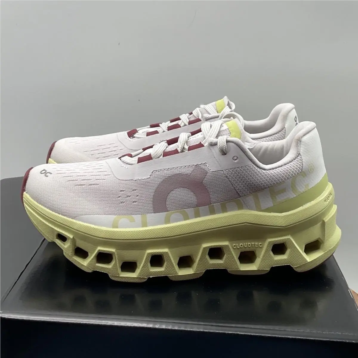 On-Running shoes - On Running Cloudmonster - Cloudmster - Multicolor 1