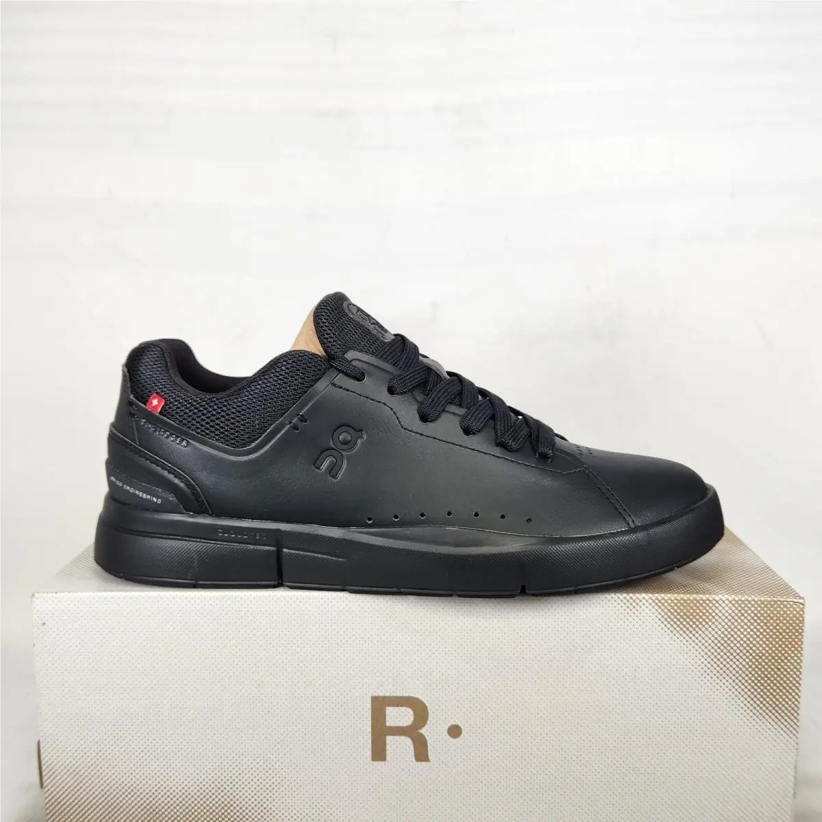 On Running The Roger Advantage Sneakers Women Size 11 All Black Tennis Shoes