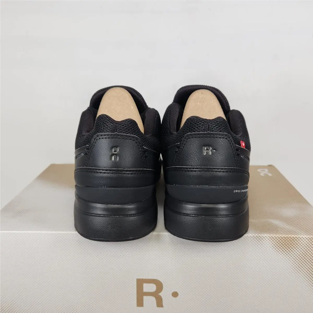 On-Running shoes - The Roger Advantage - The Roger Advantage - Black 2