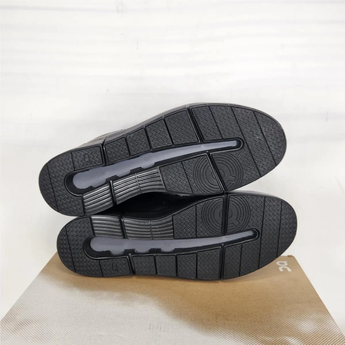 On-Running shoes - The Roger Advantage - The Roger Advantage - Black 3
