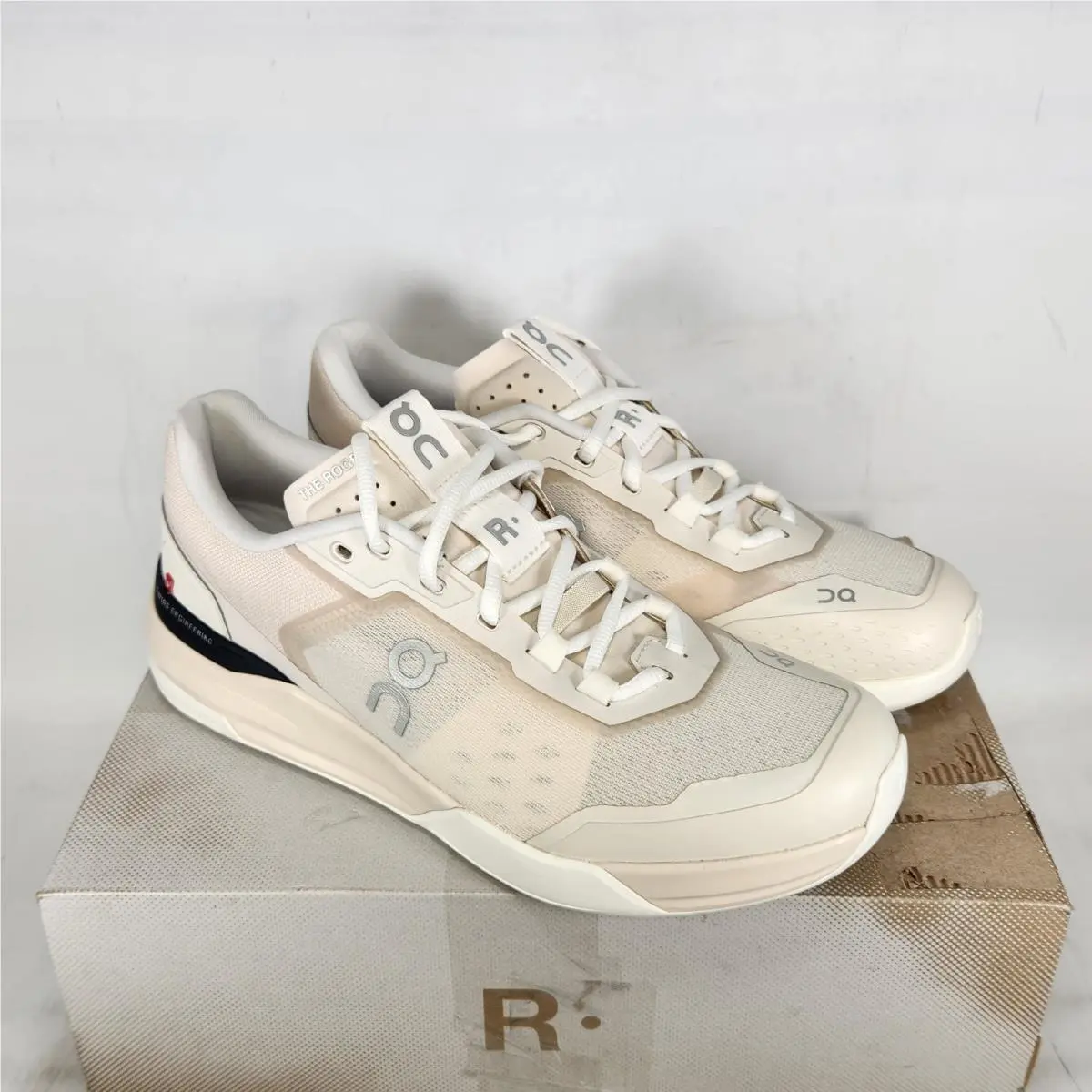 On-Running shoes - THE ROGER ADV Pro - THE ROGER ADV Pro - Ivory 0