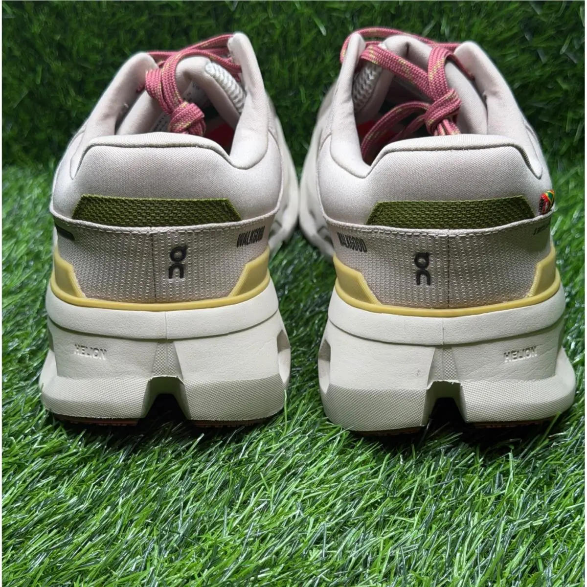 On-Running shoes - Cloudrunner WalkGood - Cloudrunner WalkGood - Beige 6
