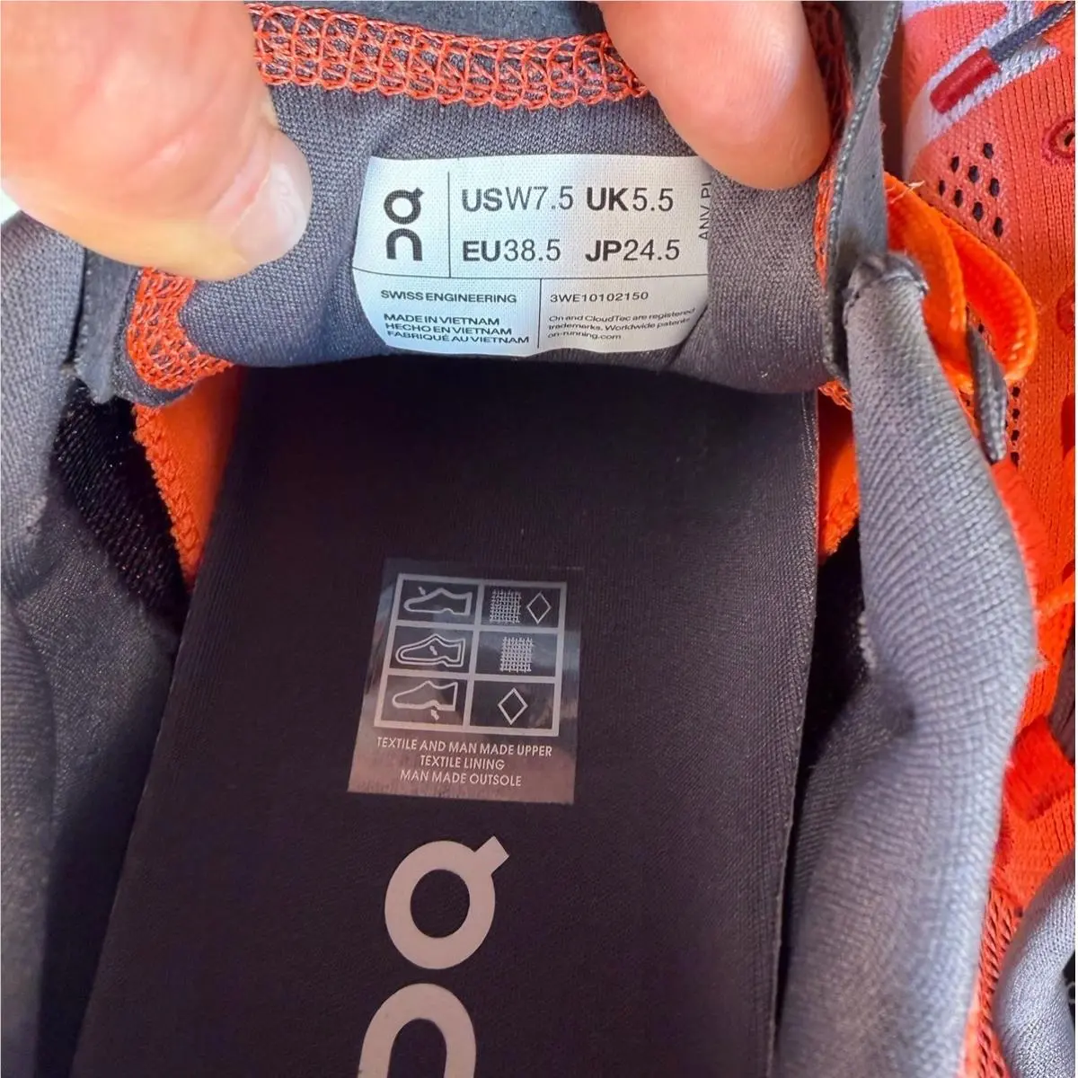 On-Running shoes - Orange 2