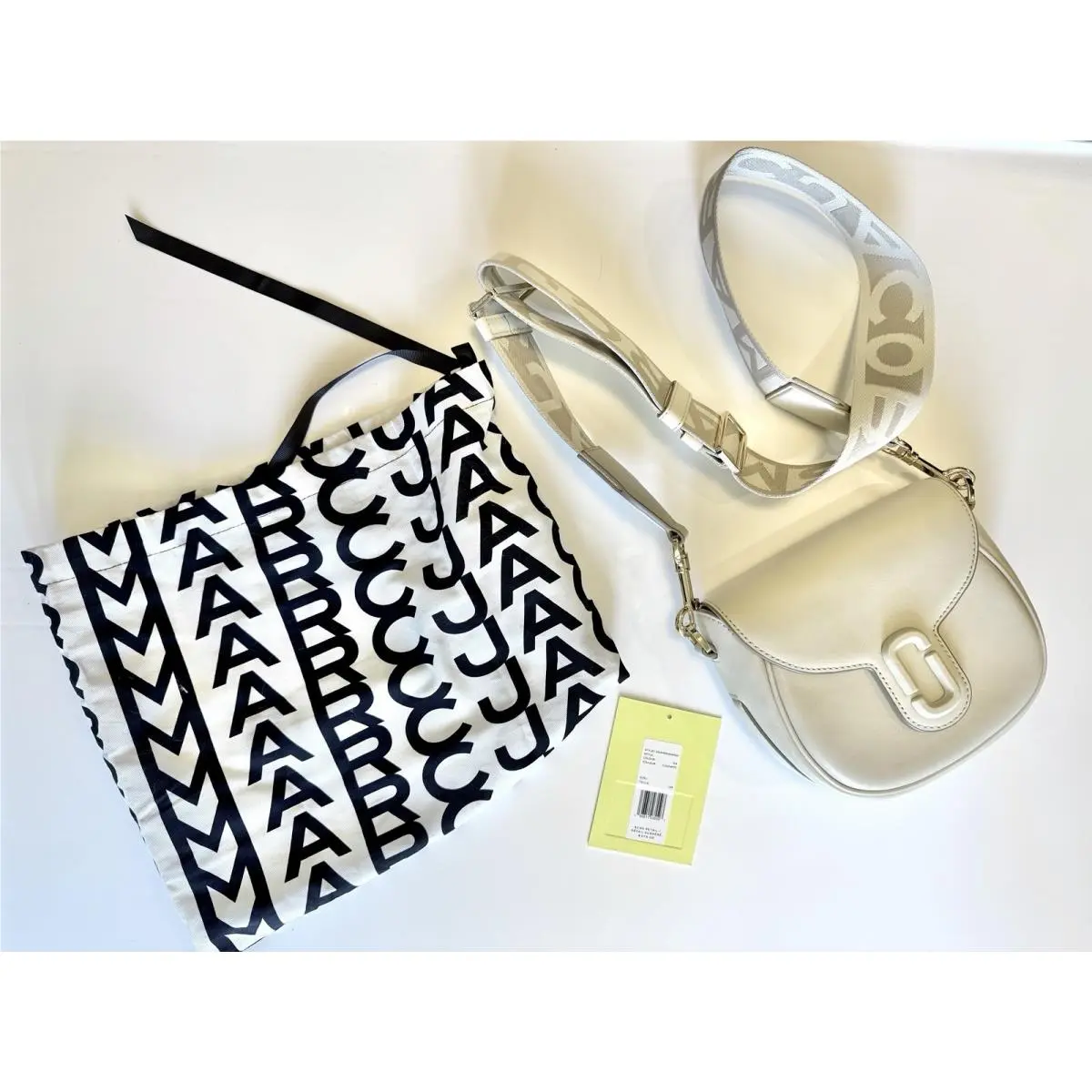Leather Purse Handbag Saddle Bag in Cream by Marc Jacobs