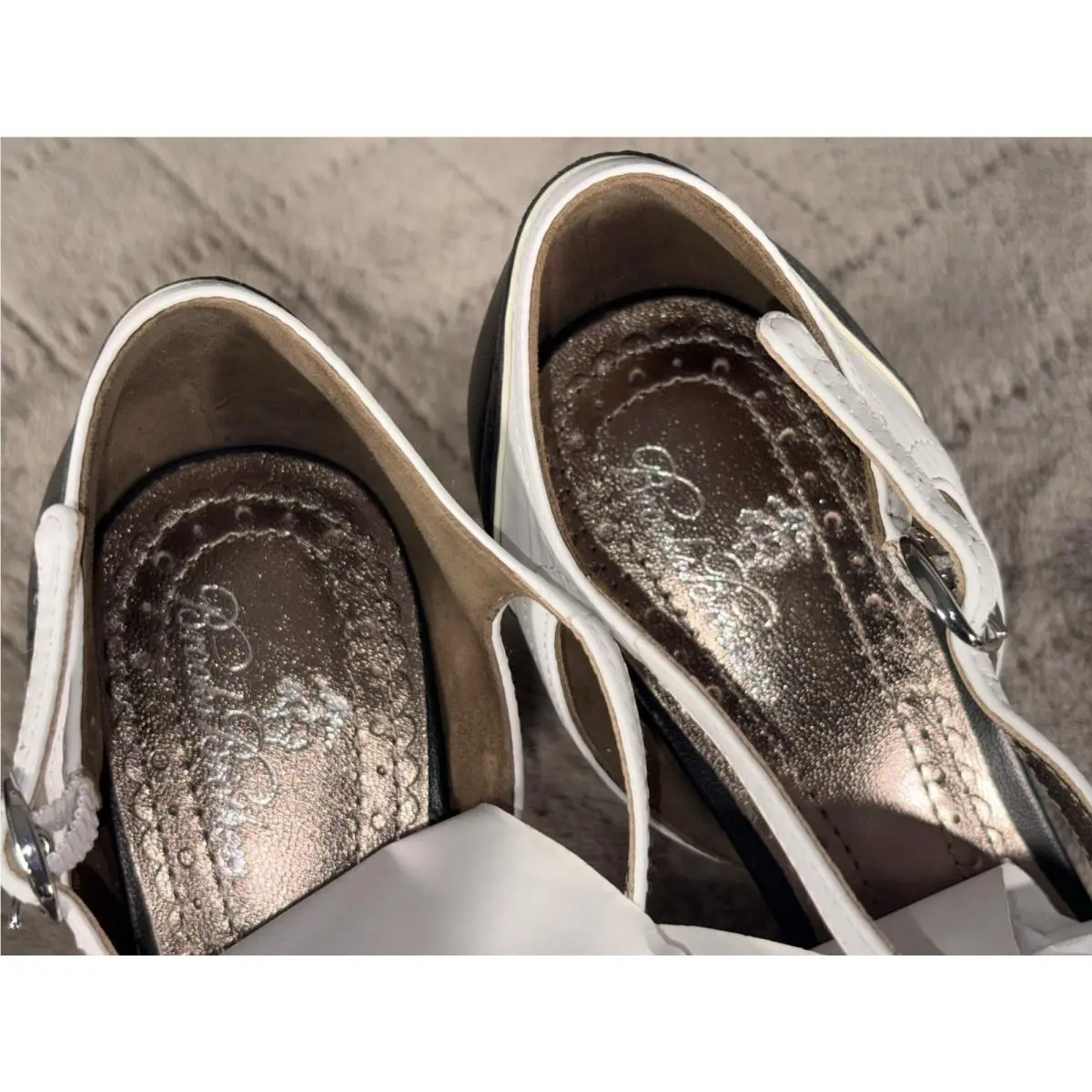 Brooks shoes - Black 16