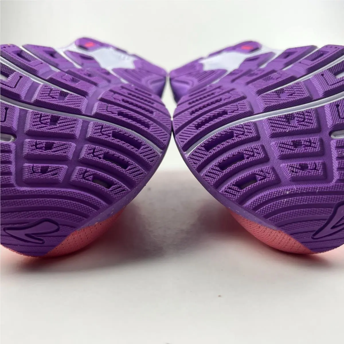 Brooks shoes - Brooks Ghost 17 - Ghost - 110562 1D 654 - Pink 12