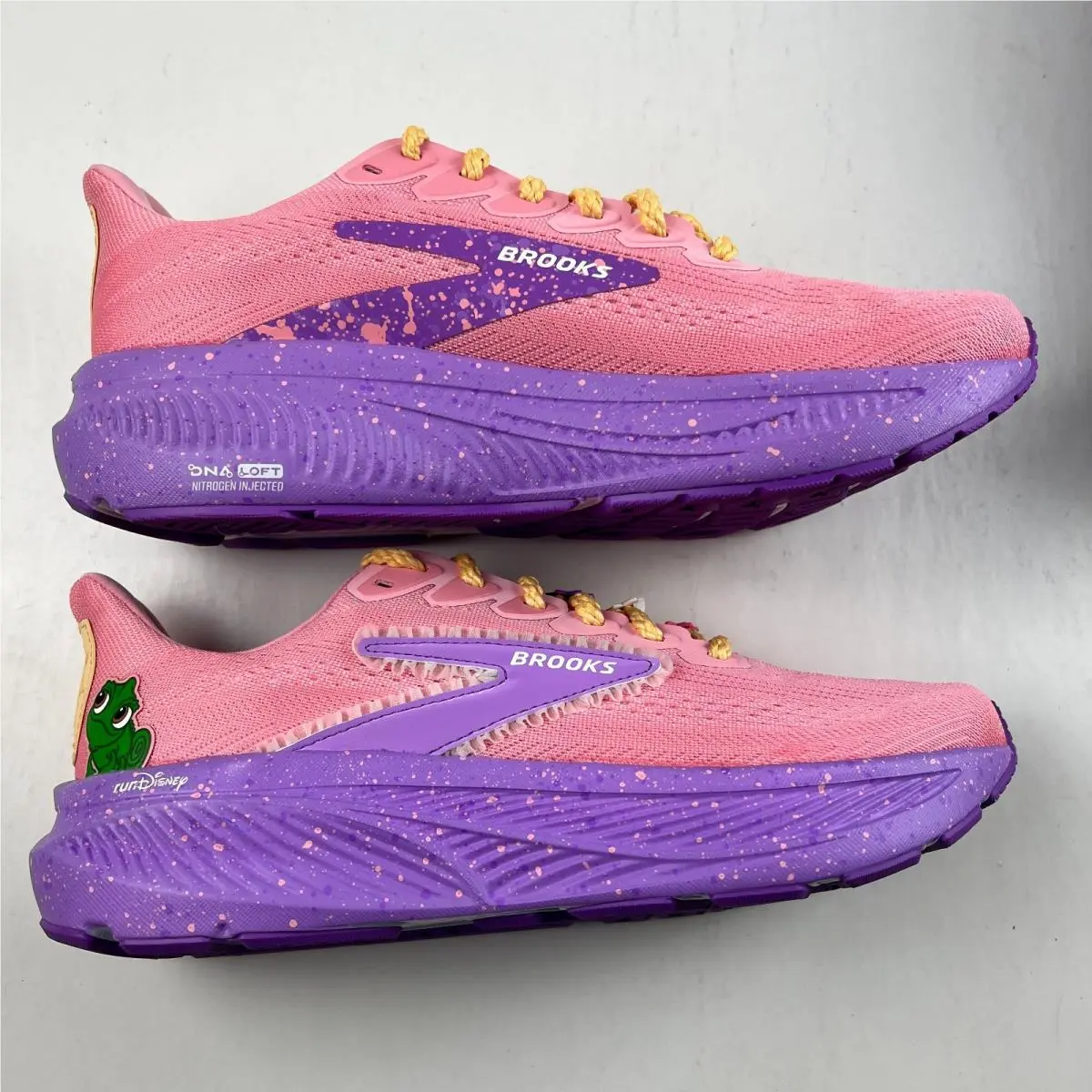 Brooks shoes - Brooks Ghost 17 - Ghost - 110562 1D 654 - Pink 1