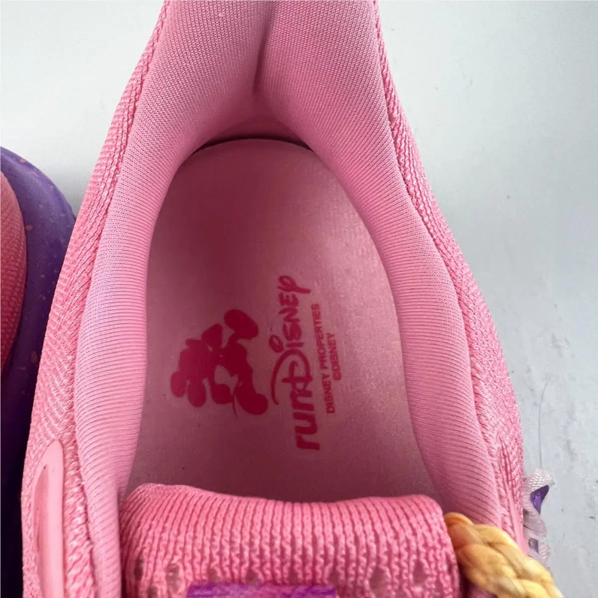 Brooks shoes - Brooks Ghost 17 - Ghost - 110562 1D 654 - Pink 6