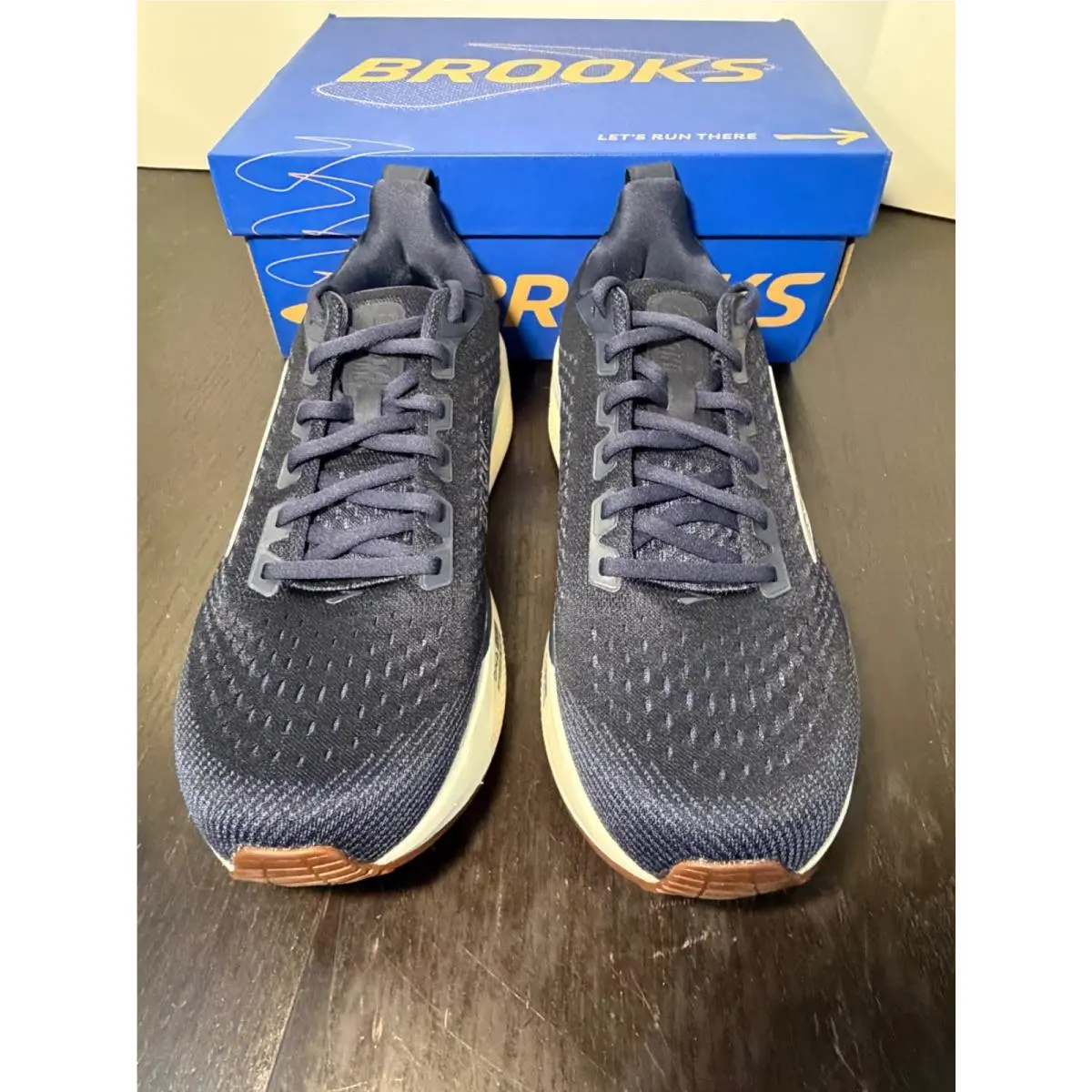 Brooks shoes - Brooks Ghost Max - Ghost Max - Navy, Cream 2
