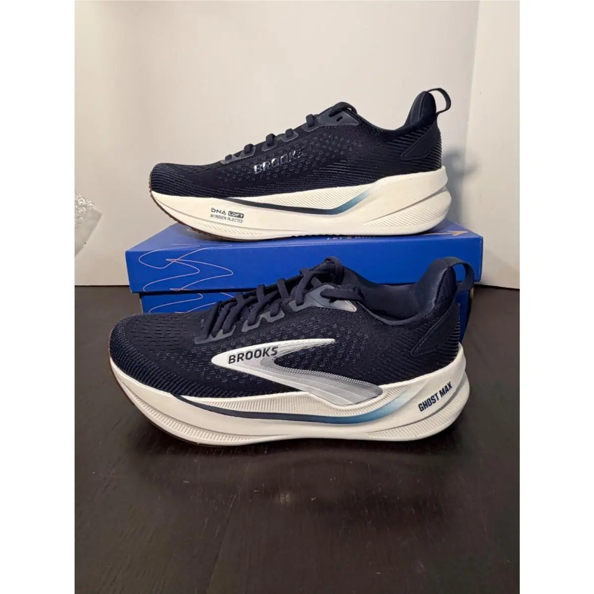 Brooks shoes - Brooks Ghost Max - Ghost Max - Navy, Cream 4