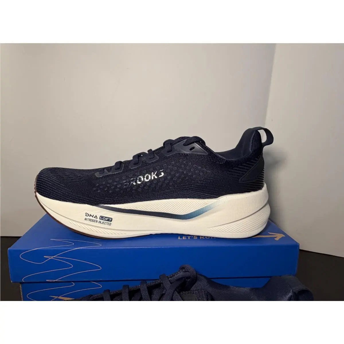 Brooks shoes - Brooks Ghost Max - Ghost Max - Navy, Cream 6