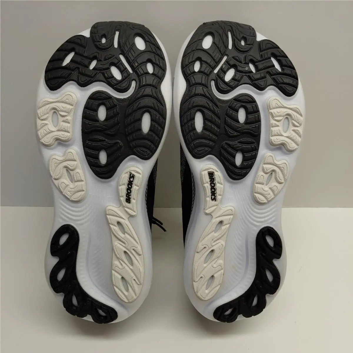 Brooks shoes - Brooks Adrenaline GTS 25 Extra Wide - 120443-2E-090 - Black 5