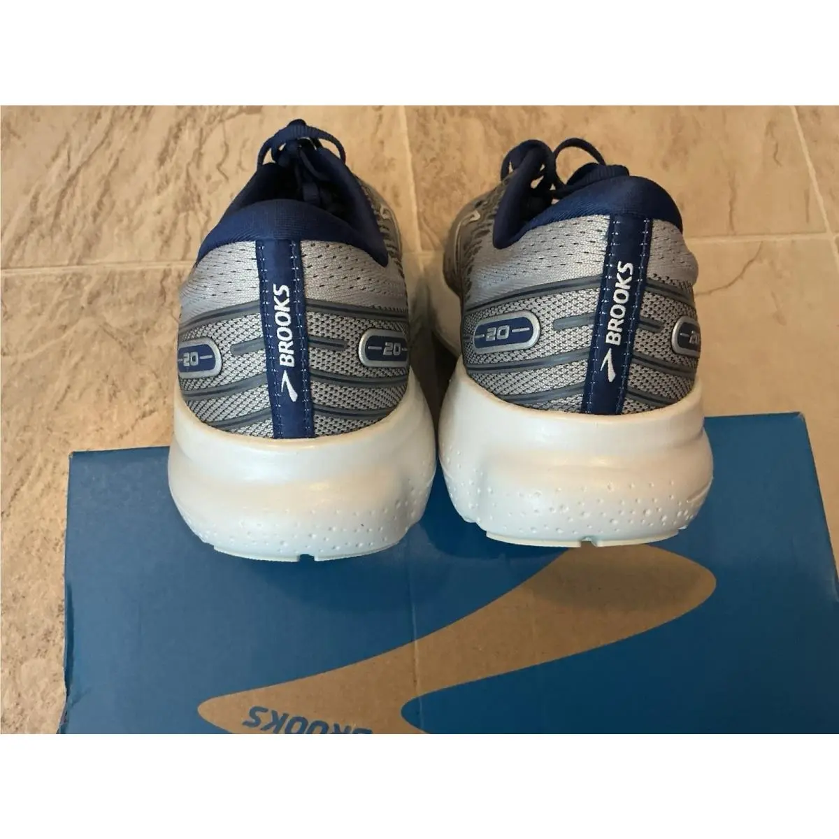 Brooks shoes - Brooks Glycerin 20 - Glycerin - Gray 3