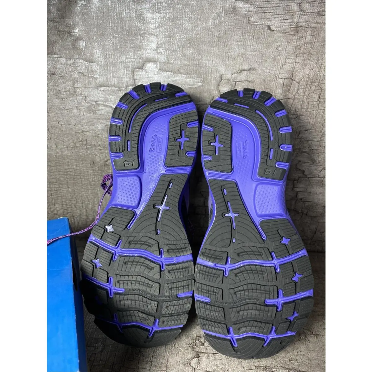 Brooks shoes - Brooks Ghost 14 - Ghost - 1203561B098 - Purple 1