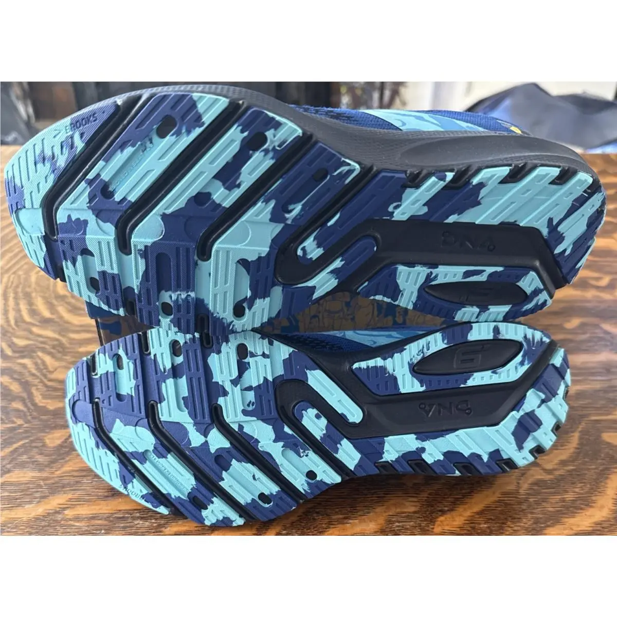 Brooks shoes - Launch 9 - Launch - Blue 1