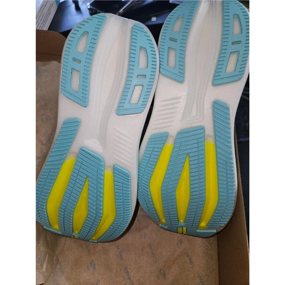 Brooks shoes - Glycerin Max 2 - Glycerin Max - 1104791D120 - White/Ipanema/Nightlife 2