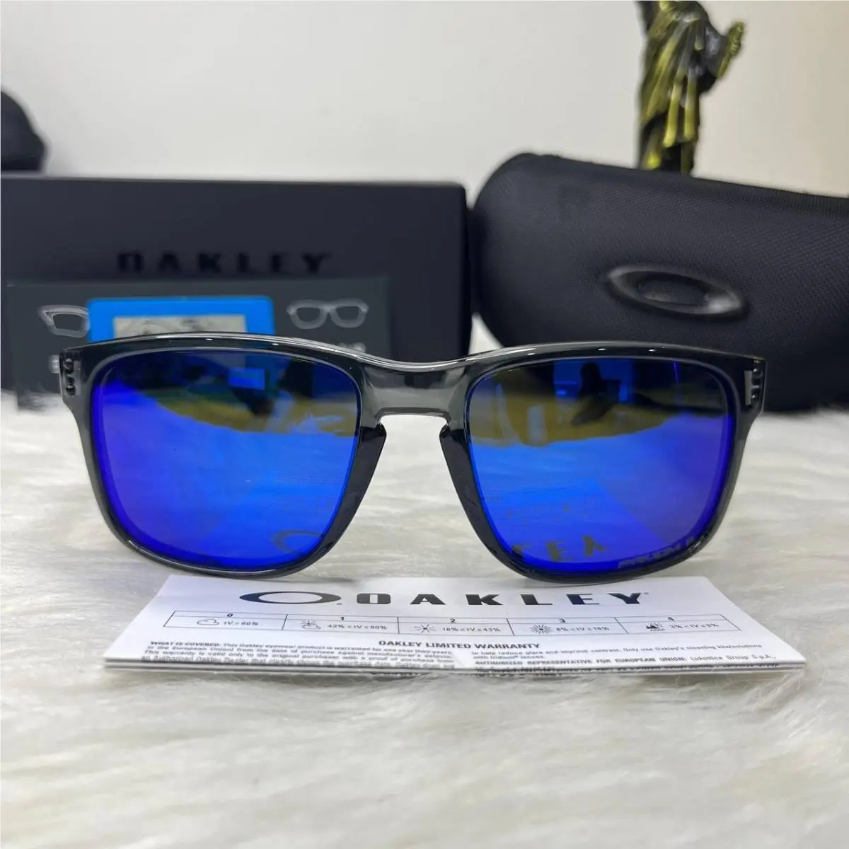 Oakley Holbrook Sunglasses Grey Smoke Clear Frame Blue Mirror Polarized Lens