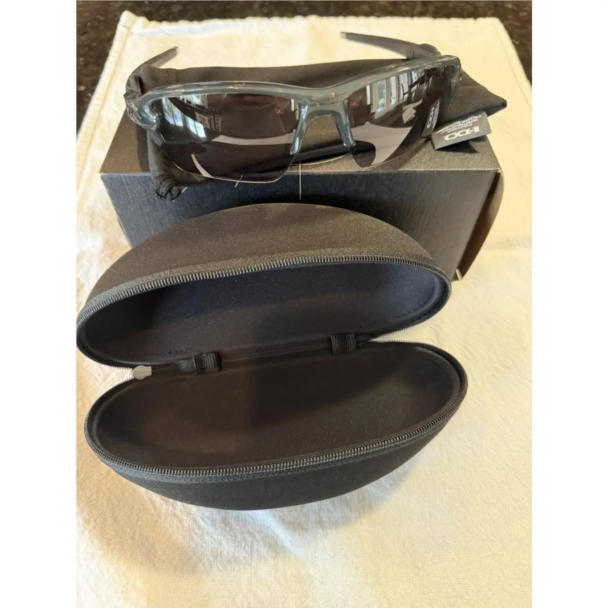 Oakley Flak 2.0 Sunglasses O09488-1063 Grey Smoke/prism Slate Lens