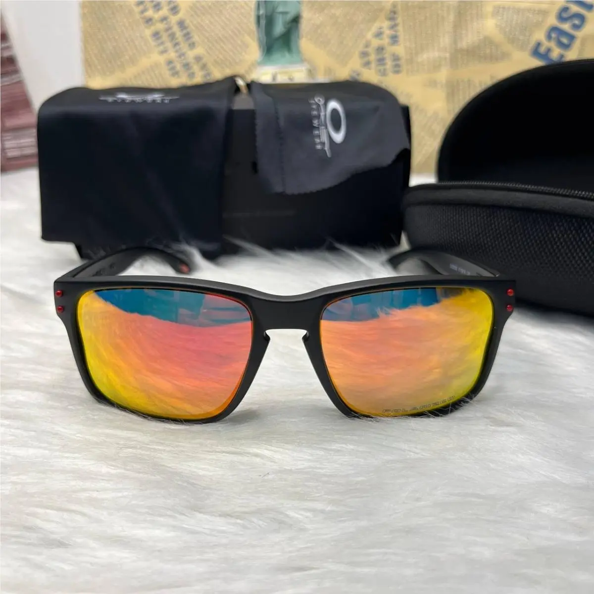 Oakley Holbrook Sunglasses Matte Black Frame Fire Red Polarized Lens UV400