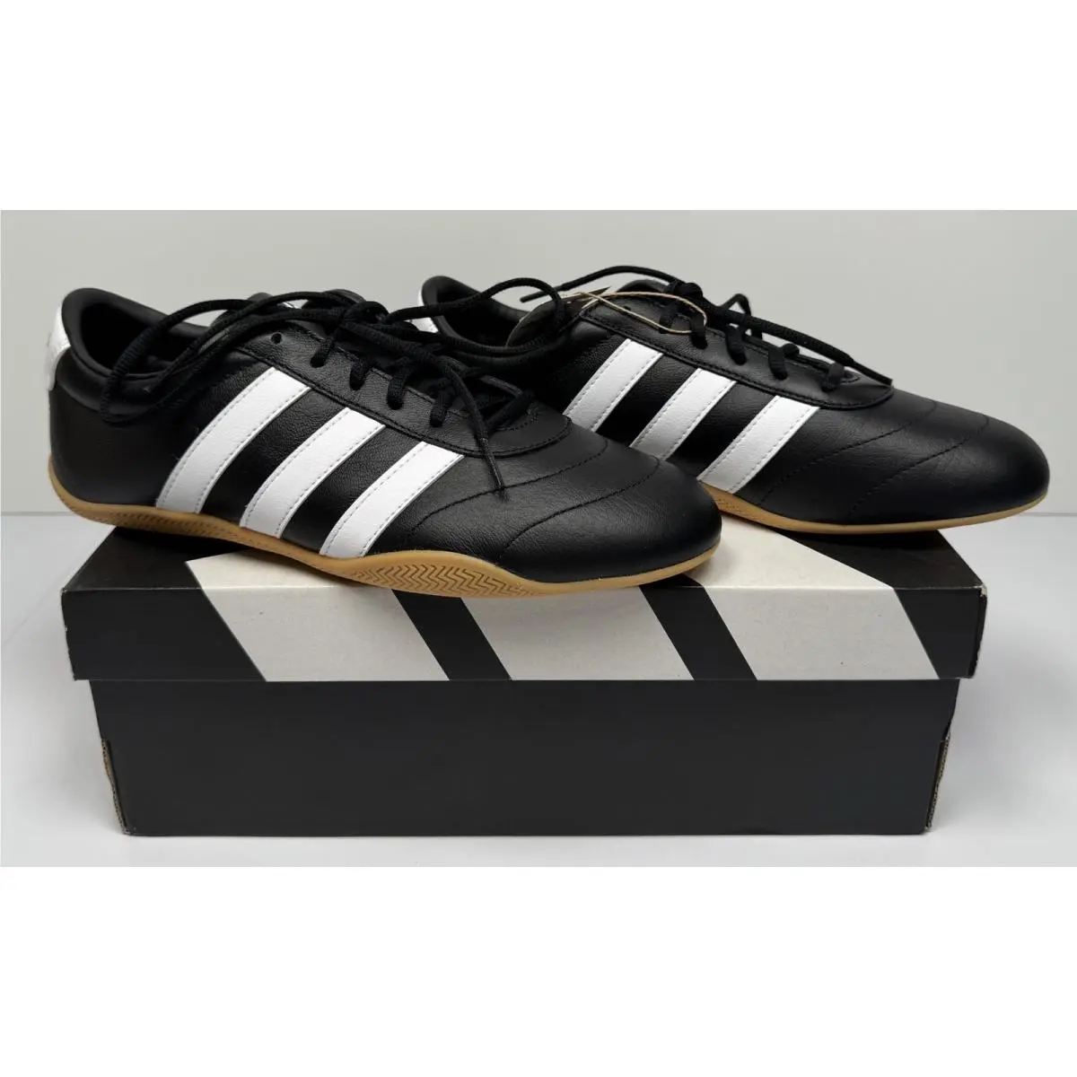 Adidas shoes - Black 0