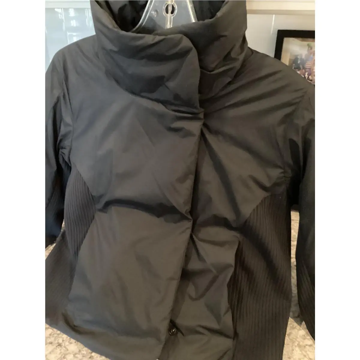 Lululemon clothing - Black 8