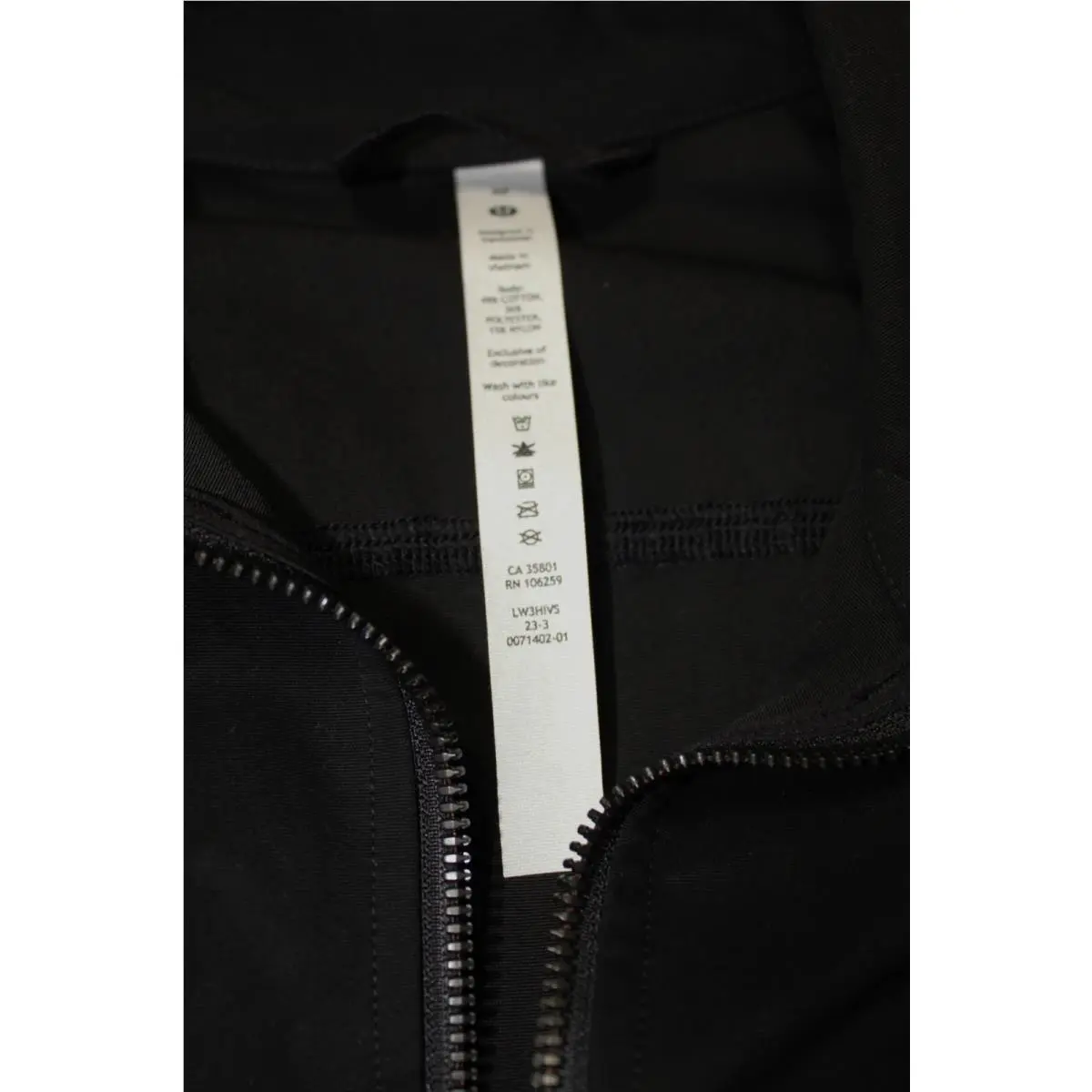 Lululemon clothing - Lululemon Glyde 2-in1 Adaptable Jacket - Black 6