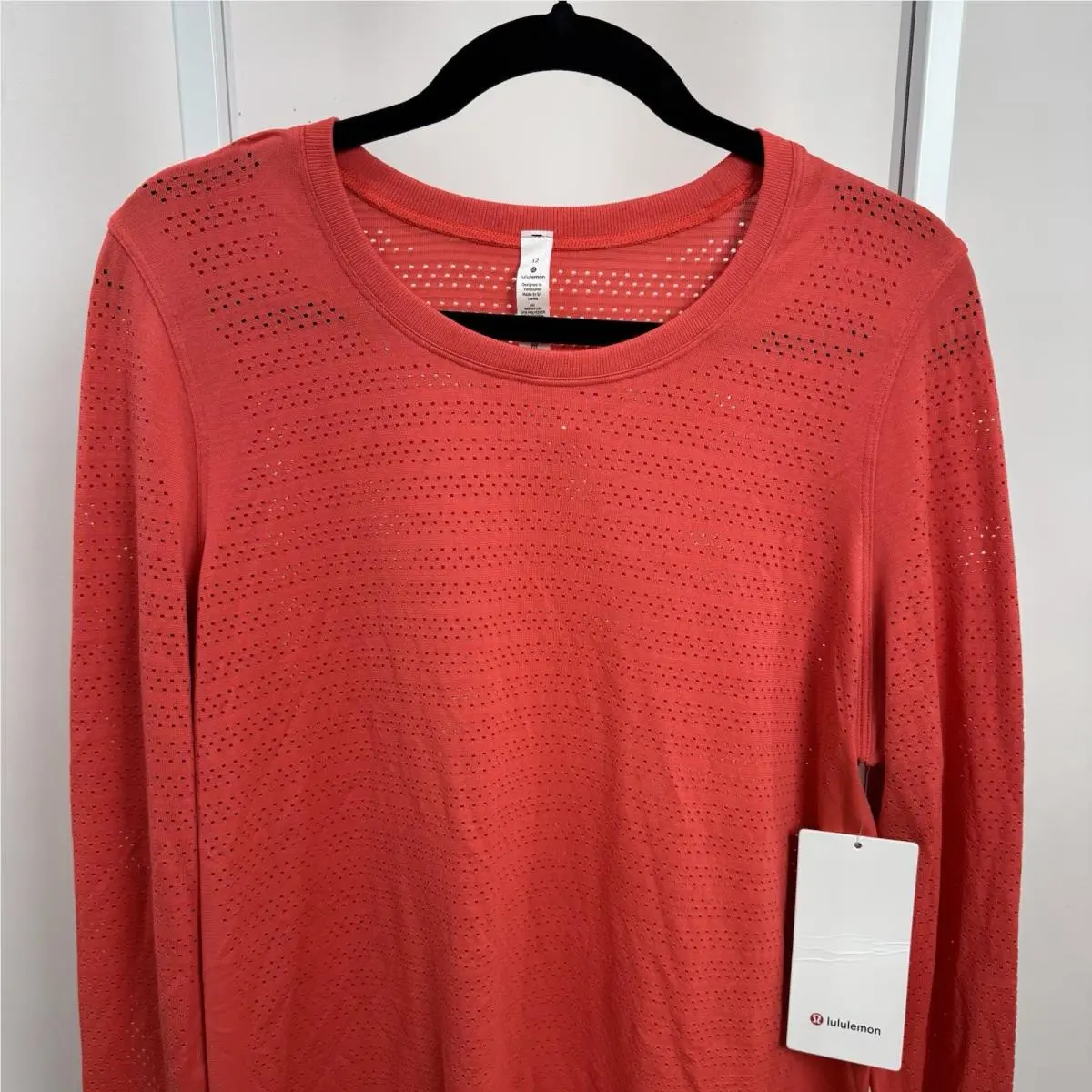 Lululemon clothing - Thermal Red 0