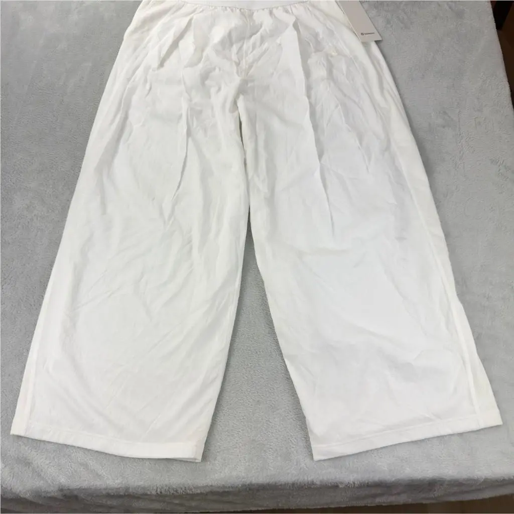 Lululemon clothing - White 3