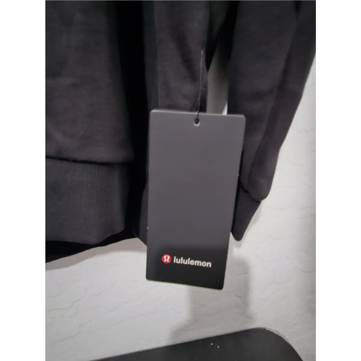 Lululemon clothing - Black 2