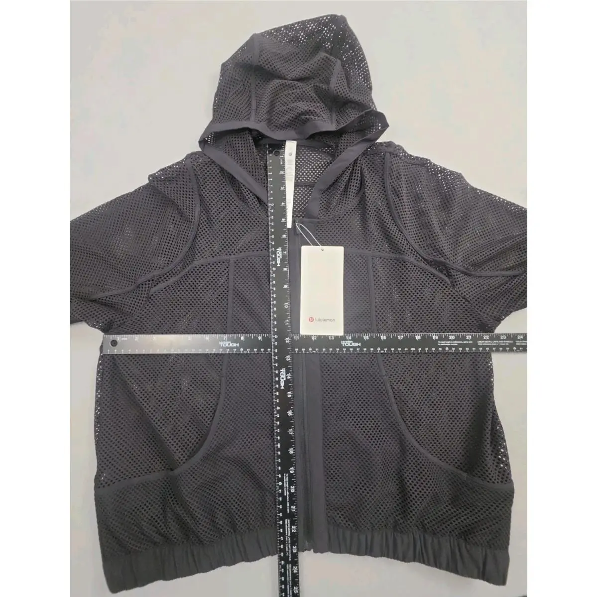 Lululemon clothing - Black 2