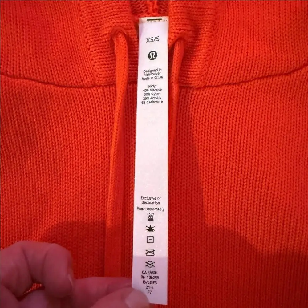 Lululemon clothing - Red 8