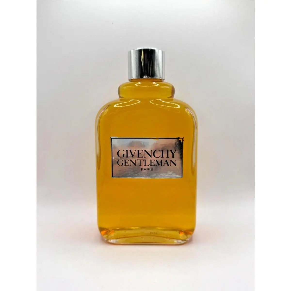 Gentleman 220ml/7.4oz Edt Splash Men Vintage Code 5D01 by Givenchy