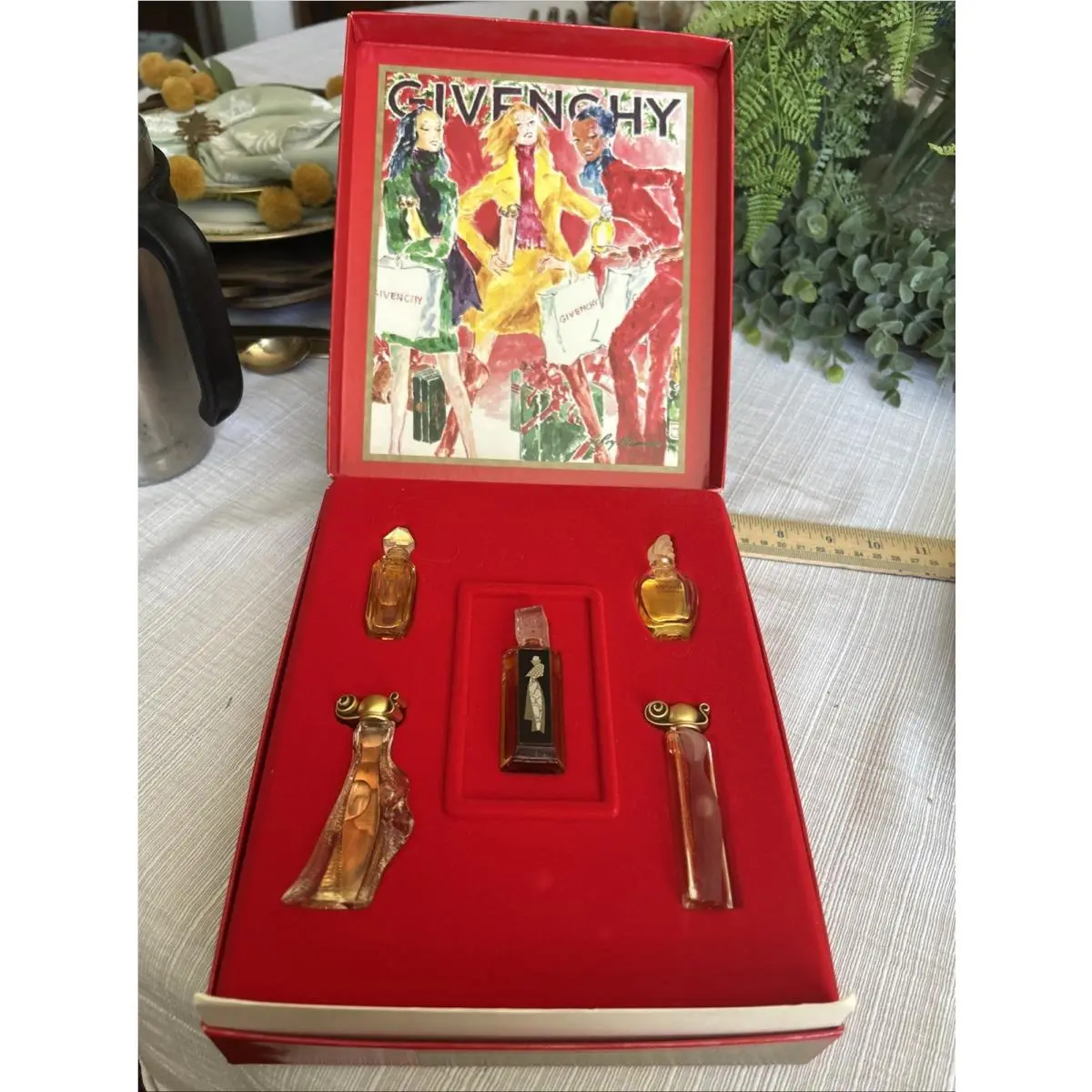 Vintage  Mini Perfumes Gift Box Set of 5 Designer Fragrances by Givenchy