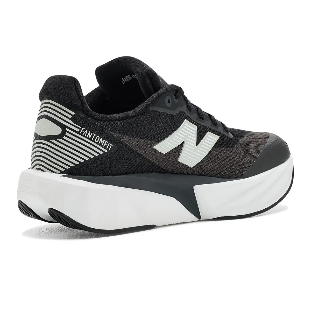 New Balance shoes - Black/White 8