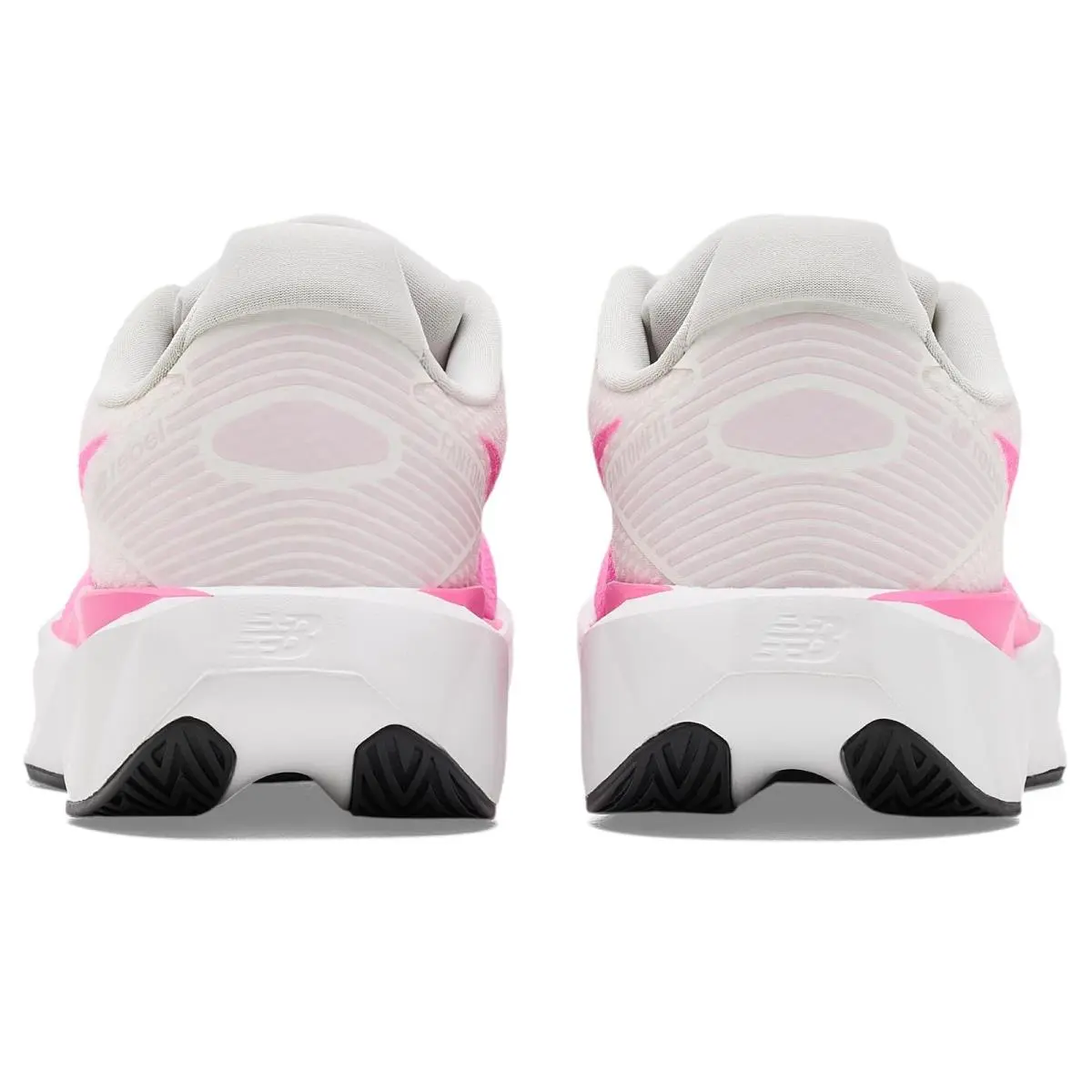 New Balance shoes - Black/White 26