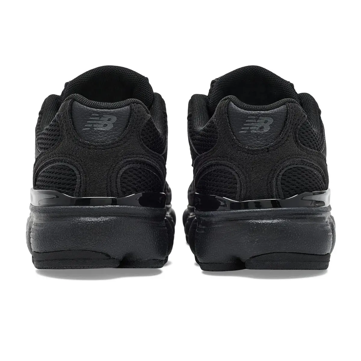 New Balance shoes - Black/Black 5