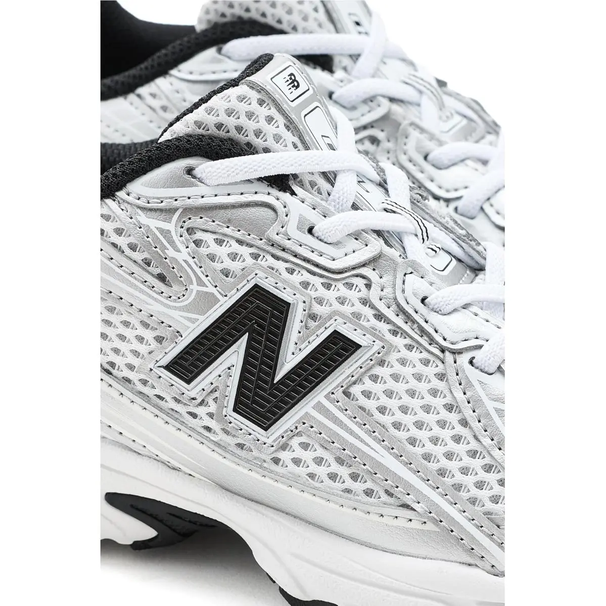 New Balance shoes - Black/Silver Metallic 18