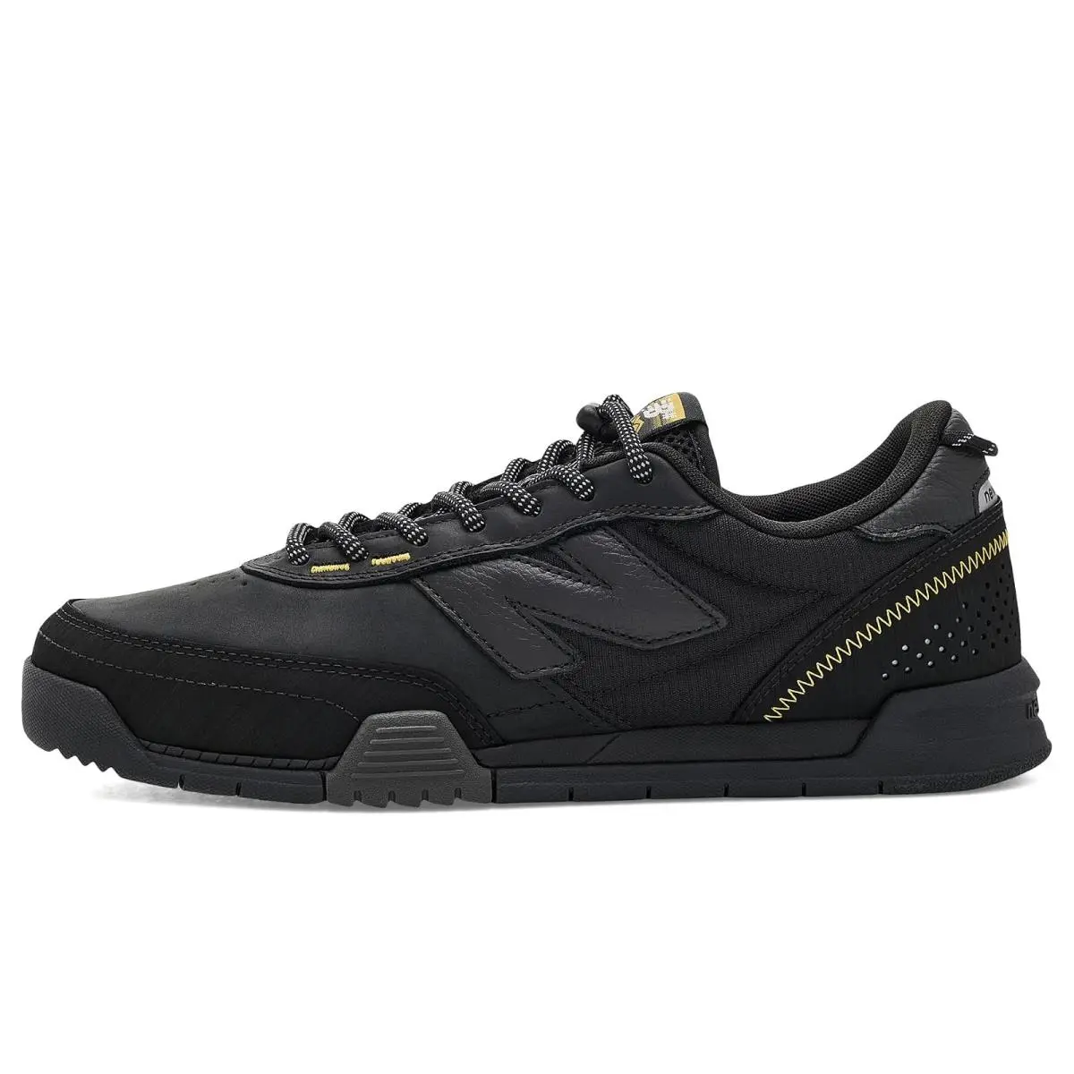 New Balance shoes - Black/Black 9