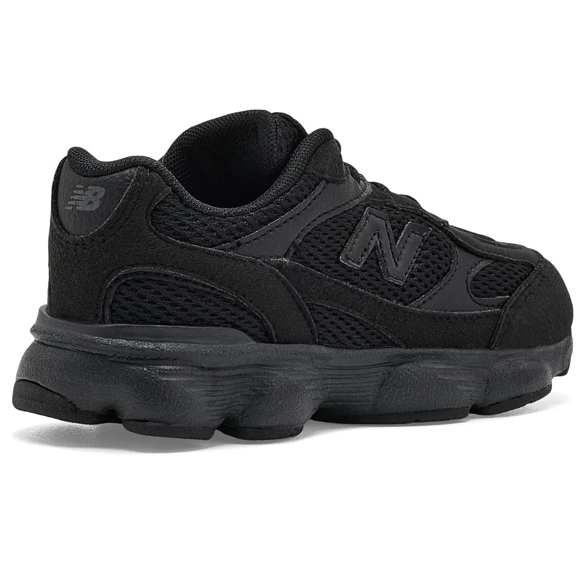 New Balance shoes - Black/Black 8
