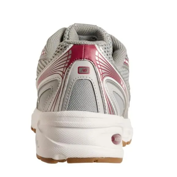 New Balance shoes - Red/Grey 9