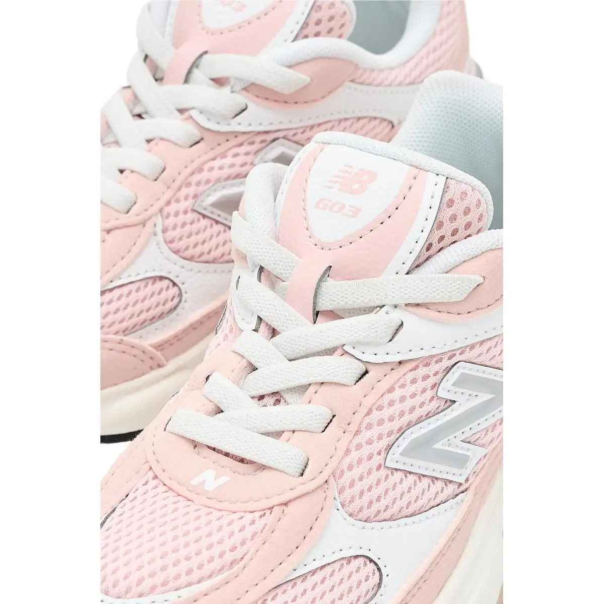 New Balance shoes - Black/Black 25