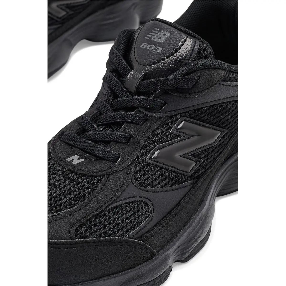 New Balance shoes - Black/Black 11
